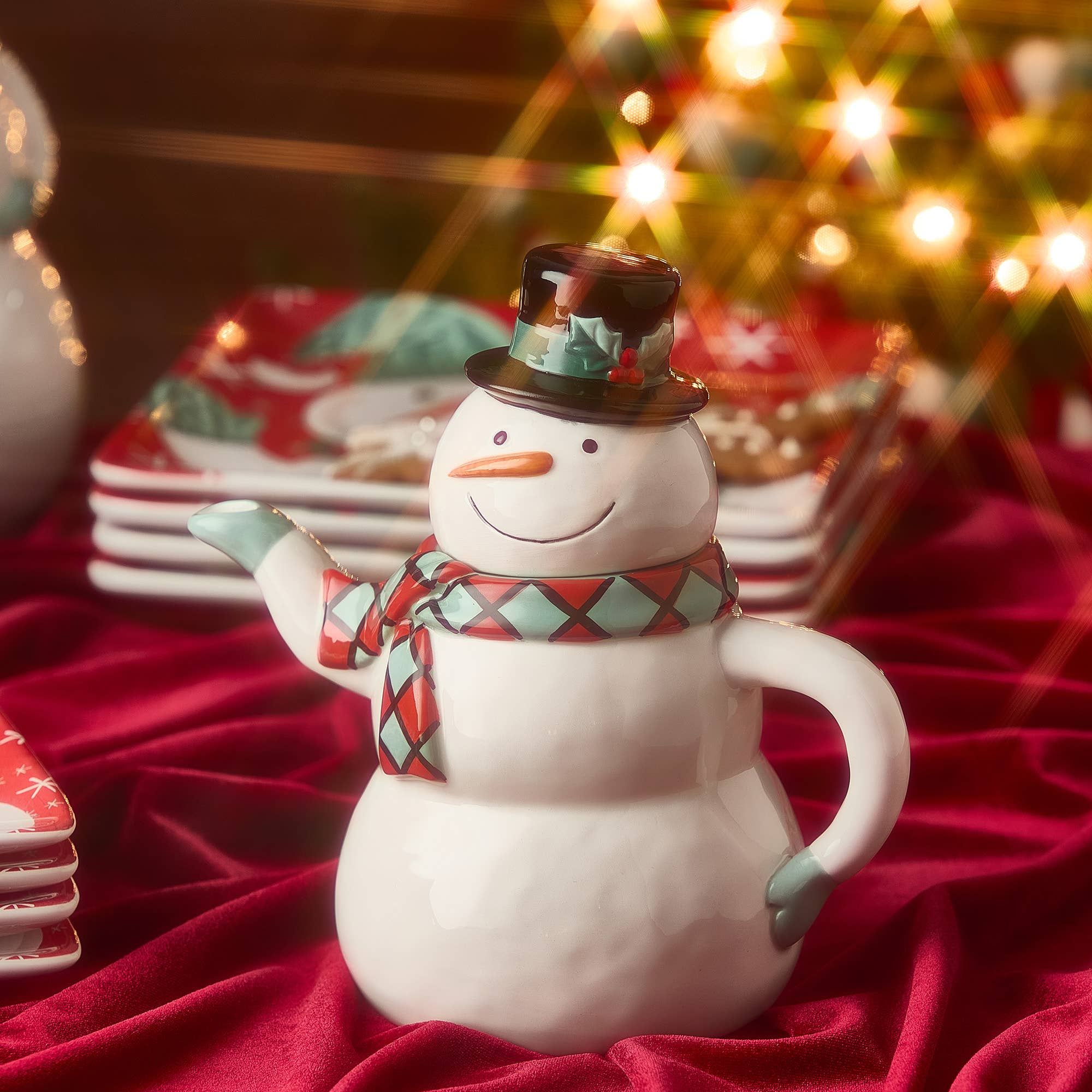 Christmas Whimsy Snowman 3-D Teapot 36 oz.