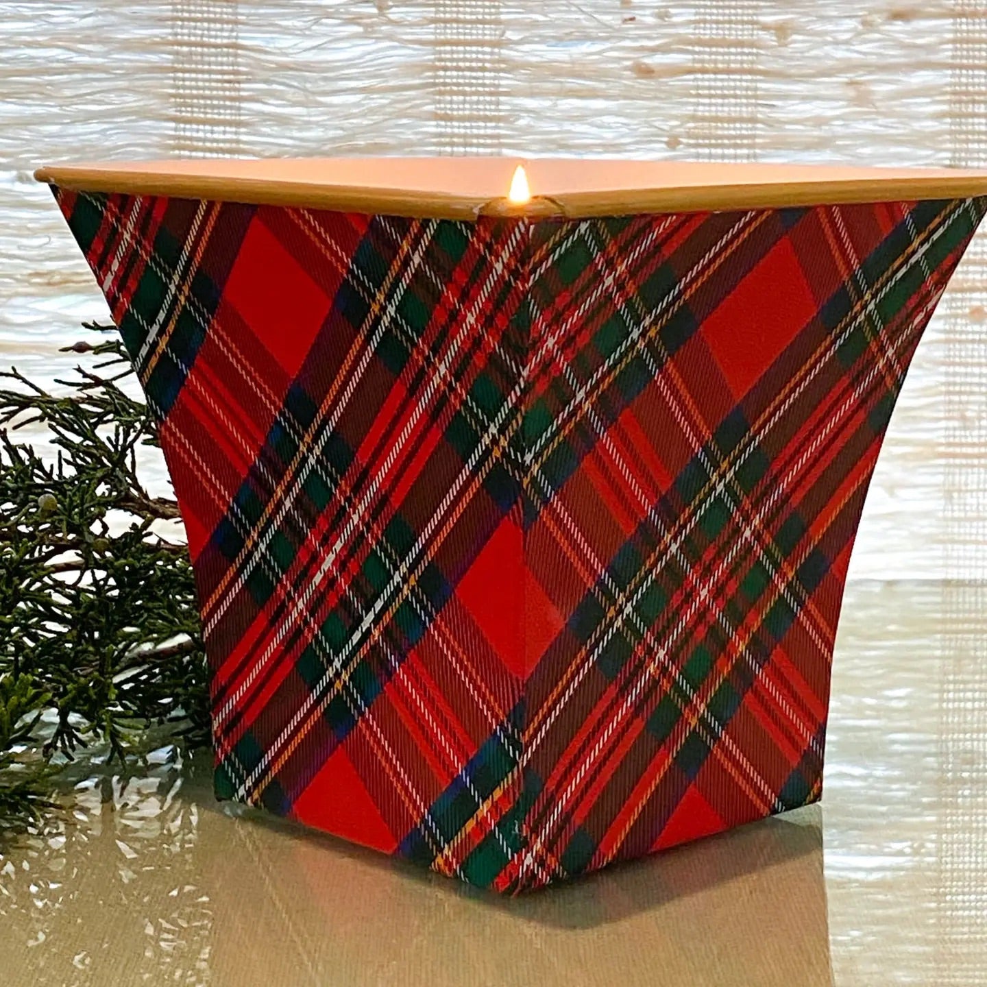 WHH Tartan Plaid - Multicolor / Red Amber