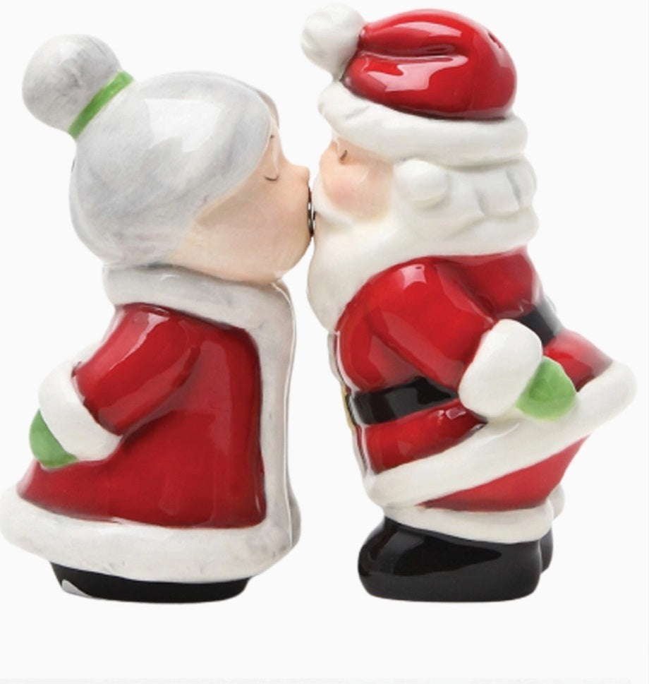 Santa & Mrs. Claus Kissing Salt & Pepper Shaker Set