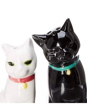 Cuddling Cat Salt & Pepper-3.75"H-1712