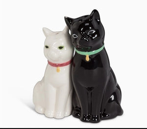 Cuddling Cat Salt & Pepper-3.75"H-1712