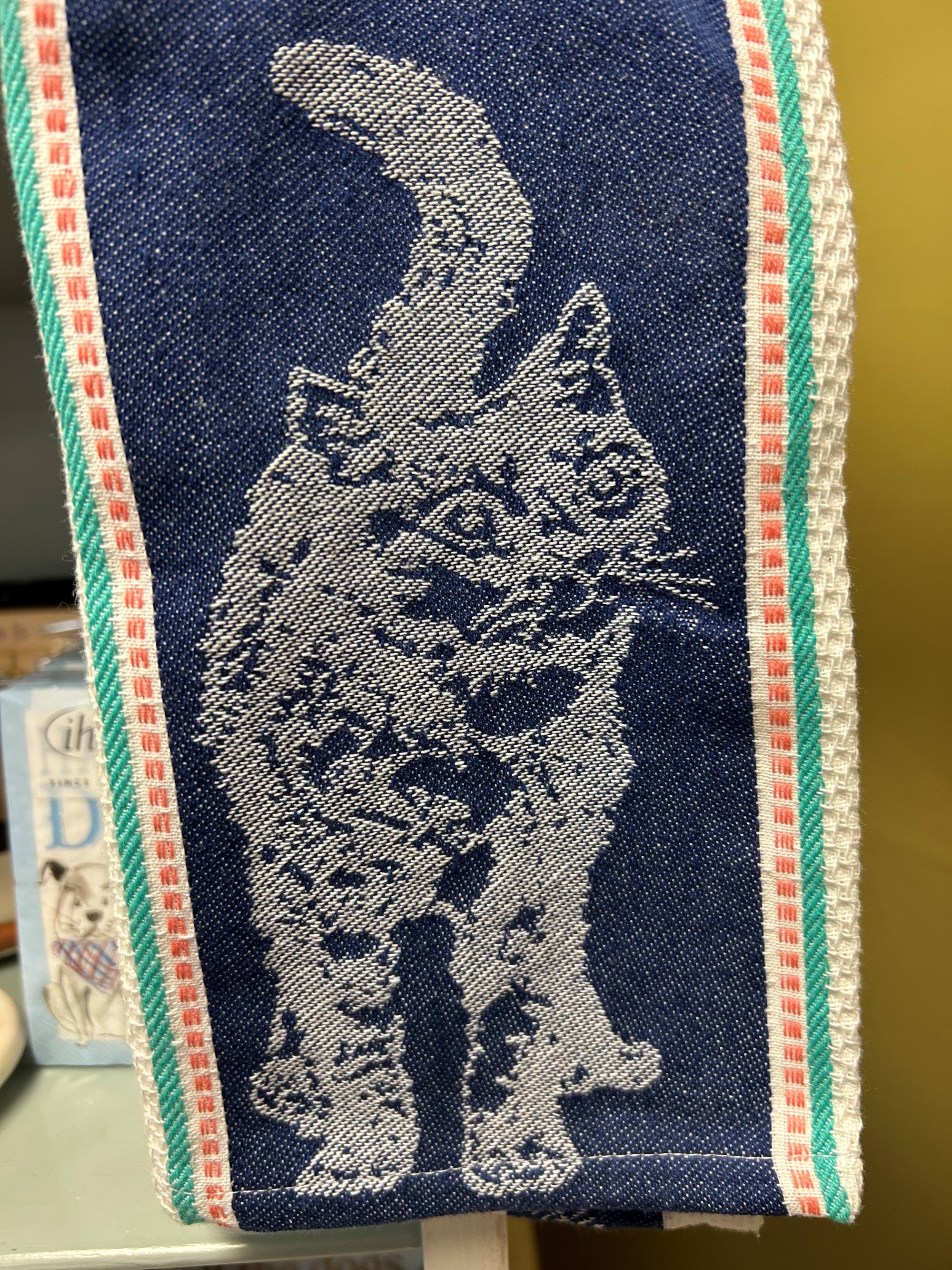 Jacquard cat dishtowel